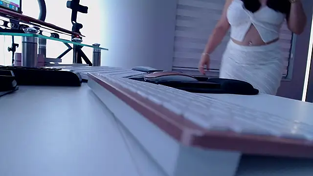 Snapshot of theofficialsophiasanchez chatting on April 2026 01:33:01 AM theofficialsophiasanchez online show from April 2026 01:33:01 AM