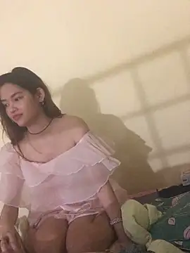 MaiHoang2k online show from February 2026 10:03:02 AM