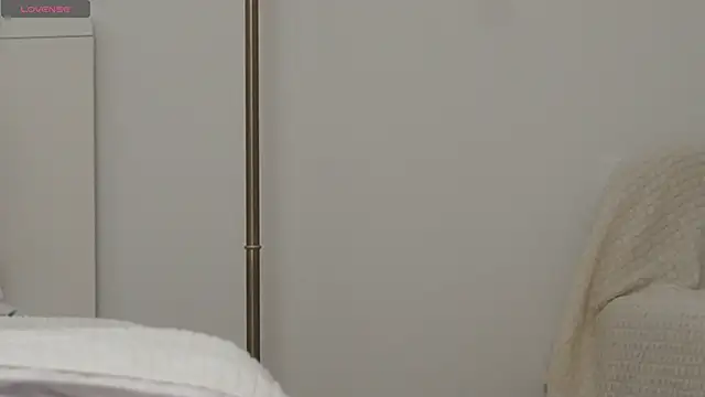 Snapshot of adisson_fox chatting on December 2025 07:04:01 AM adisson fox online show from December 2025 07:04:01 AM