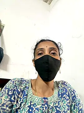 sweetreddy-02 online show from October 2025 05:52:01 AM