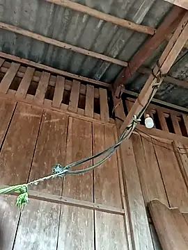 emly-xinh18 online show from September 2025 01:31:02 AM