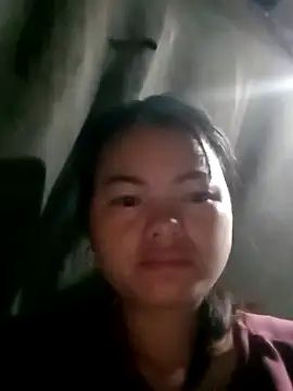 emly-xinh18 online show from October 2025 08:38:01 PM