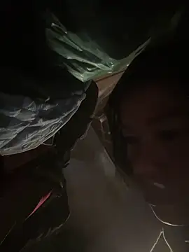 Qinjid002 online show from November 2025 05:40:01 AM