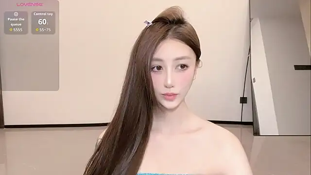 Snapshot of Melody-11 chatting on February 2026 04:43:01 PM Melody-11 online show from February 2026 04:43:01 PM