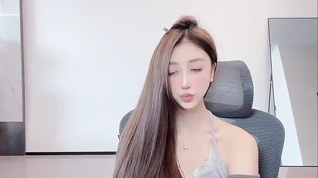 Snapshot of Melody-11 chatting on March 2026 05:57:02 AM Melody-11 online show from March 2026 05:57:02 AM