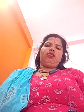 Hott locky online show from November 2025 10:37:01 AM