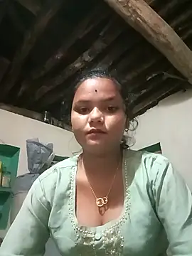 Hot Shredha online show from October 2025 03:36:01 PM