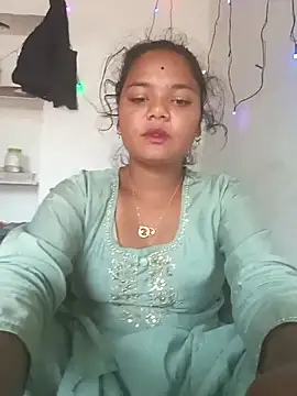 Hot Shredha online show from October 2025 04:25:02 AM