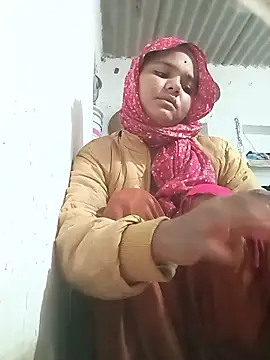 Hot Shredha online show from November 2025 01:39:02 AM