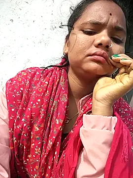 Hot Shredha online show from November 2025 04:05:01 AM