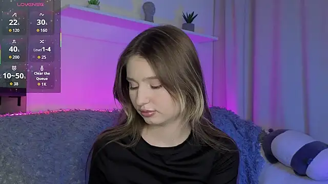  Lua   online show from February 2026 10:39:01 PM