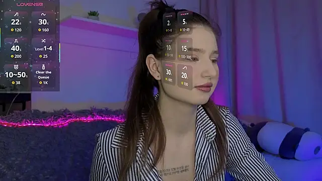  Lua   online show from February 2026 11:37:01 PM