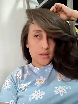 Snapshot of valery506 chatting on February 2026 05:53:01 PM valery506 online show from February 2026 05:53:01 PM