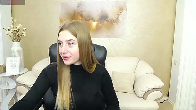 KissMe Now  online show from November 2025 02:17:02 PM