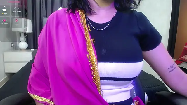 kashvi  online show from November 2025 07:13:01 PM