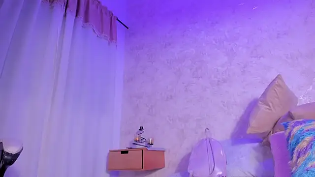 mia vy online show from February 2026 03:51:02 AM