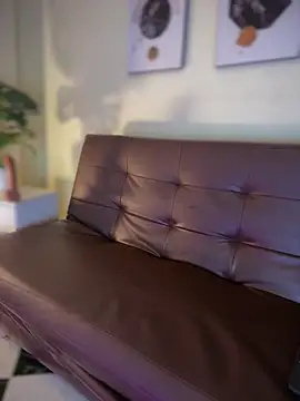 Snapshot of DemiSins chatting on November 2025 05:33:02 PM DemiSins online show from November 2025 05:33:02 PM