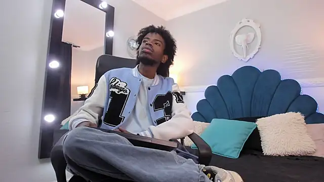 AllexJacob online show from October 2025 12:52:02 PM