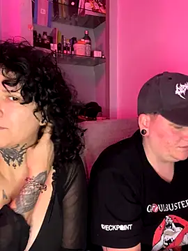 Snapshot of captaine_pioupiou chatting on November 2025 09:02:02 PM captaine pioupiou online show from November 2025 09:02:02 PM