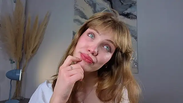 pienaple online show from October 2025 05:27:02 AM