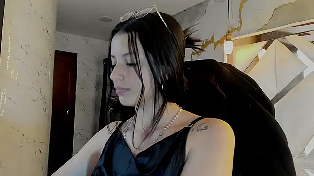 Snapshot of sophiadoll_tf chatting on April 2026 08:32:02 PM sophiadoll tf online show from April 2026 08:32:02 PM