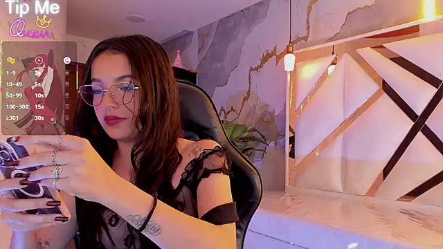 Snapshot of sophiadoll_tf chatting on April 2026 09:04:01 PM sophiadoll tf online show from April 2026 09:04:01 PM