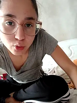 Snapshot of linameii chatting on October 2025 04:37:02 PM linameii online show from October 2025 04:37:02 PM