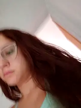Snapshot of linameii chatting on February 2026 10:45:02 AM linameii online show from February 2026 10:45:02 AM