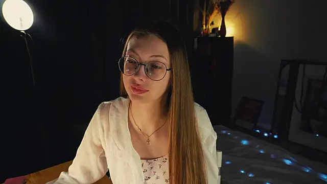 Snapshot of blissence chatting on January 2026 03:06:01 PM blissence online show from January 2026 03:06:01 PM