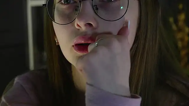 Snapshot of blissence chatting on March 2026 03:19:02 PM blissence online show from March 2026 03:19:02 PM