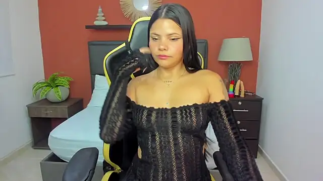 molly lovee  online show from September 2025 12:10:01 PM