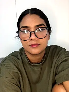 Renata Zoe online show from November 2025 01:19:01 AM