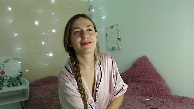 kat desiree online show from October 2025 11:33:01 AM