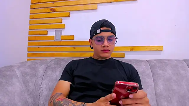 Snapshot of axel_vega chatting on September 2025 07:06:02 PM axel vega online show from September 2025 07:06:02 PM