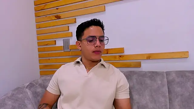 Snapshot of axel_vega chatting on October 2025 01:19:01 PM axel vega online show from October 2025 01:19:01 PM