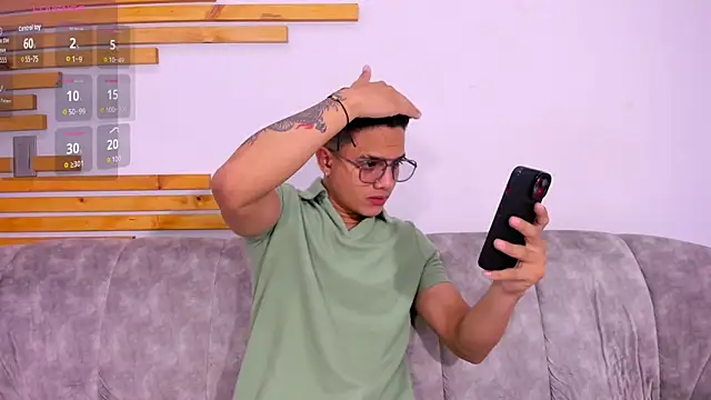 Snapshot of axel_vega chatting on October 2025 07:14:02 PM axel vega online show from October 2025 07:14:02 PM