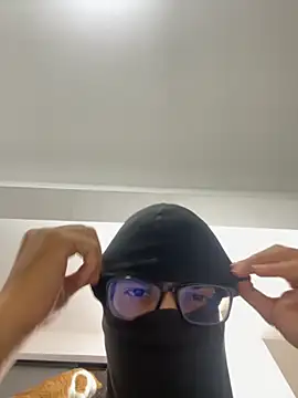 Snapshot of MisteryNight4 chatting on September 2025 04:36:02 AM MisteryNight4 online show from September 2025 04:36:02 AM