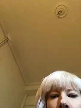 Snapshot of juliaoneandonly chatting on October 2025 09:51:02 AM juliaoneandonly online show from October 2025 09:51:02 AM