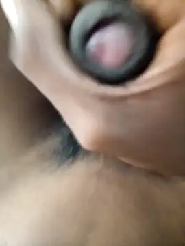 Snapshot of Swati335 chatting on December 2025 09:15:01 AM Swati335 online show from December 2025 09:15:01 AM