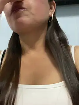 Milky-milk online show from March 2026 01:04:01 PM