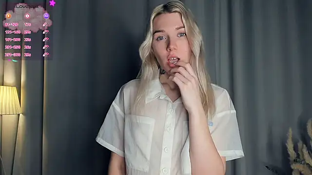 DianeHonnette online show from October 2025 07:48:02 PM