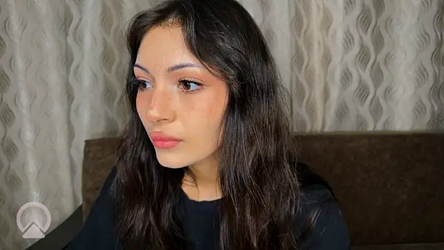 sweeet strawberies online show from September 2025 04:31:02 PM