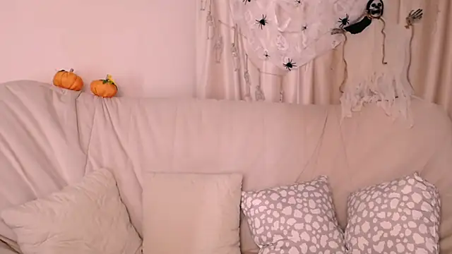 MollyKissy online show from October 2025 09:21:02 AM