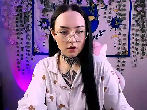 MollyKissy online show from April 2026 07:45:01 AM