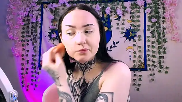 MollyKissy online show from April 2026 05:10:01 AM