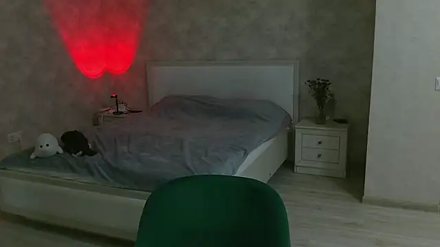 Miss Diamond Maria online show from October 2025 06:15:01 PM