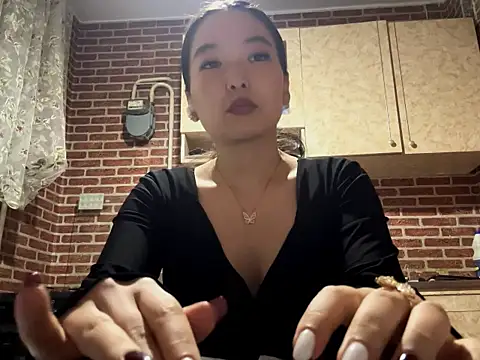 Snapshot of EmmaLeexth chatting on September 2025 06:55:02 PM EmmaLeexth online show from September 2025 06:55:02 PM