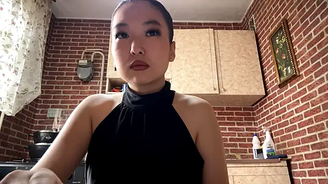 Snapshot of EmmaLeexth chatting on March 2026 10:08:02 AM EmmaLeexth online show from March 2026 10:08:02 AM