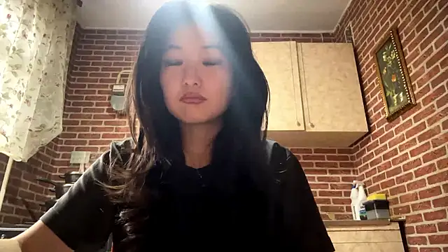 Snapshot of EmmaLeexth chatting on March 2026 10:09:02 AM EmmaLeexth online show from March 2026 10:09:02 AM