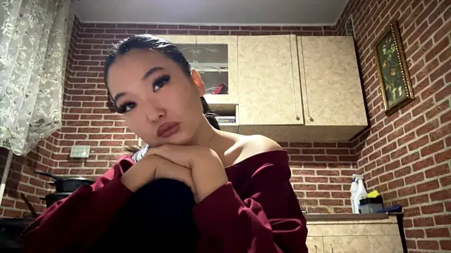 Snapshot of EmmaLeexth chatting on March 2026 01:33:01 PM EmmaLeexth online show from March 2026 01:33:01 PM